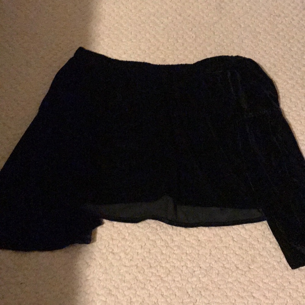 NWT Hollister Bell-Sleeve Velvet Off-The-Shoulder Top